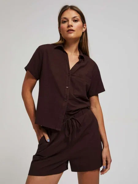 Pantaloni scurți Moodo maro