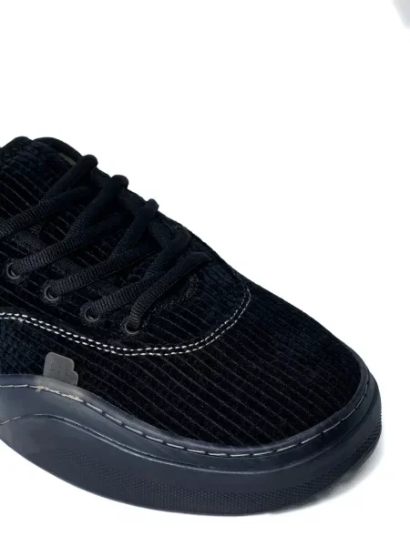 Sneakerși Erl de catifea cord negru