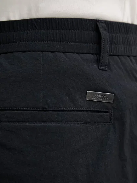 Pantaloni scurți Armani Exchange cu autograf negru