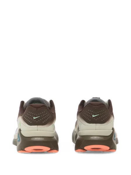 Sneakerși Nike Structure maro