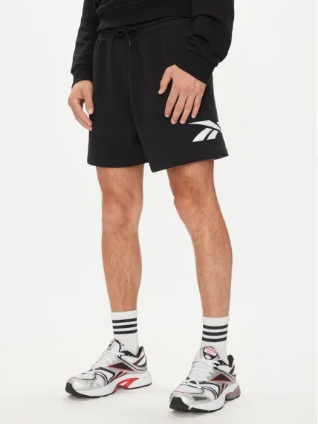 Športové šortky Reebok s potlačou čierna