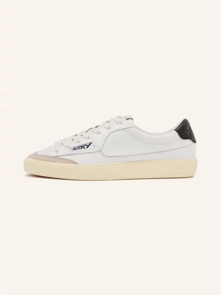 Sneakersy Autry białe