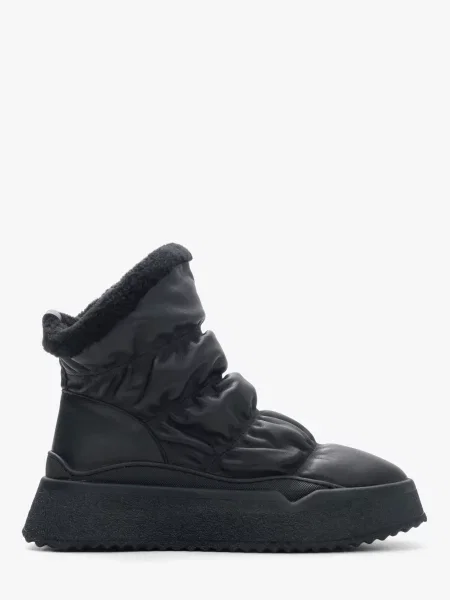 Кожаные сапоги Estro черные