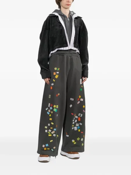 Pantaloni Maison Mihara Yasuhiro cu imagine negru