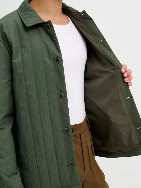 A.P.C. Яке зелено