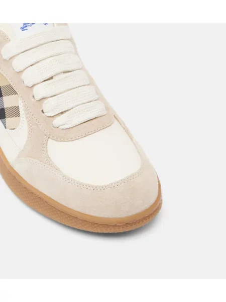 Sneakerși Burberry din piele de căprioară bej