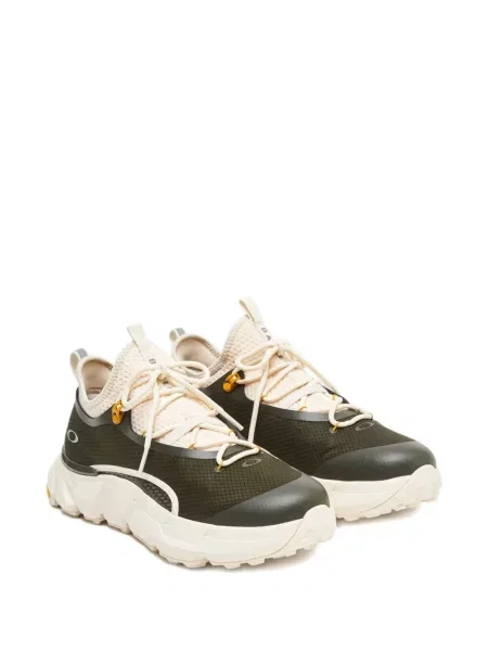 Sneakerși Oakley maro