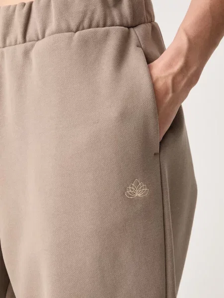Sportnadrág Ea7 Emporio Armani bézs
