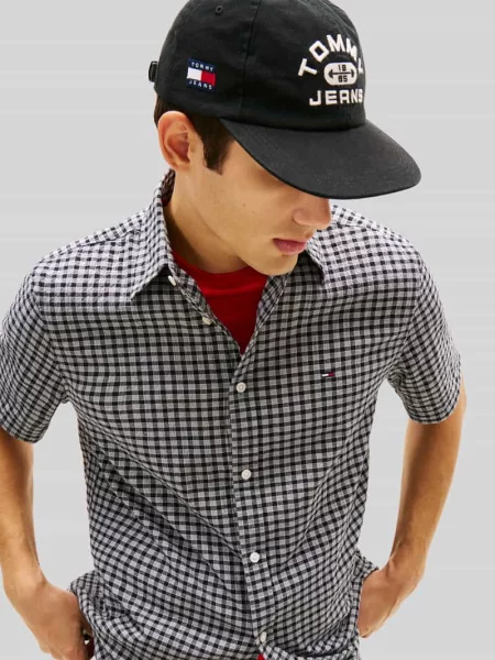 Koszula casual z mieszanki bawełny krój regular fit Tommy Jeans czarna