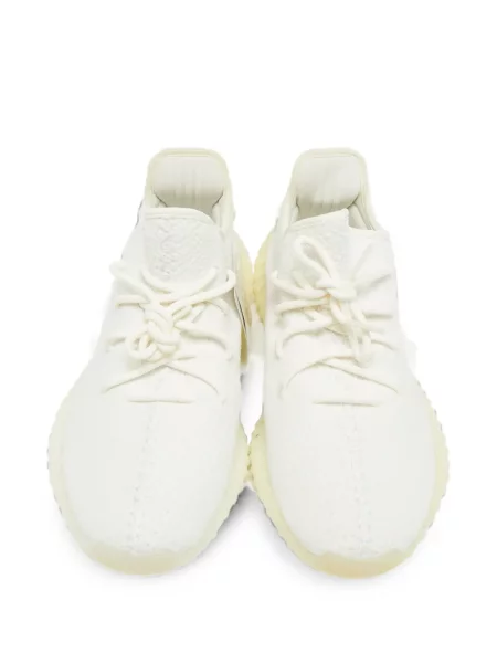 Sneakerși Adidas Yeezy tricotate alb