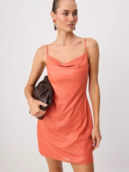 Trendyol Rochie corai
