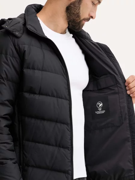 Пуховик Jack Wolfskin серый