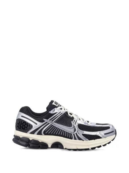 Sneakerși Nike Vomero negru
