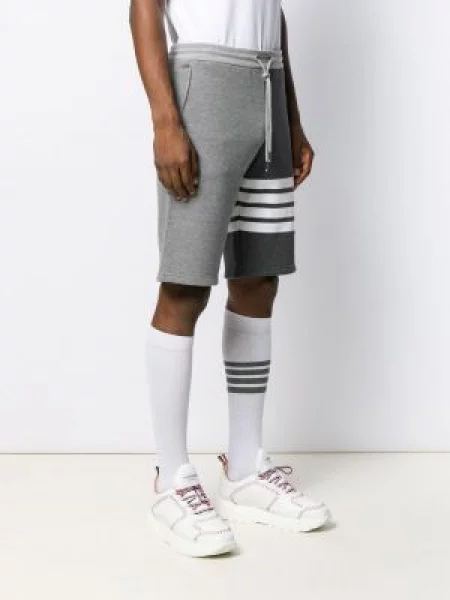 Pruhované kraťasy Thom Browne šedé