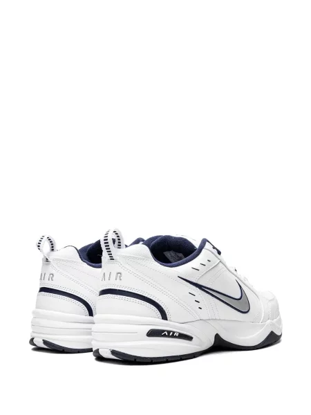 Sneakersy Nike Monarch białe