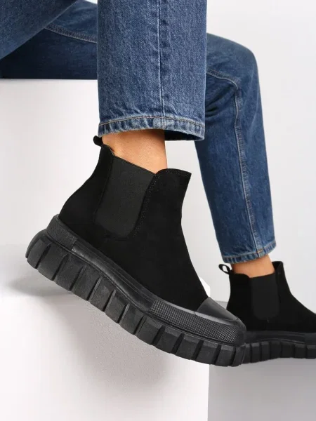 Botine Divita cu stiletto si platforma la nivelul gleznei negre