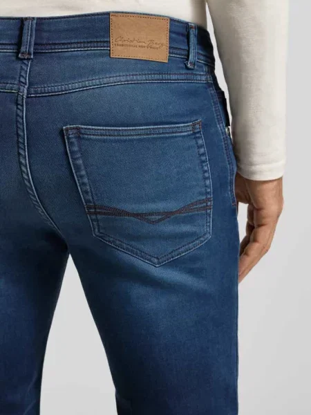 Jeansy o kroju regular fit z 5 kieszeni Christian Berg Men