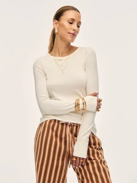Kamila Šikl Tricou murdar alb