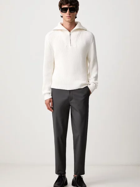 Calvin Klein hlače z elastanom siva