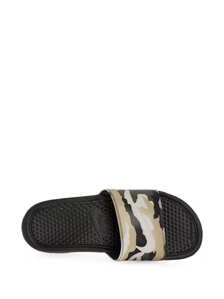 Sneakerși Nike Air Jordan cu model camuflaj din fleece portocaliu