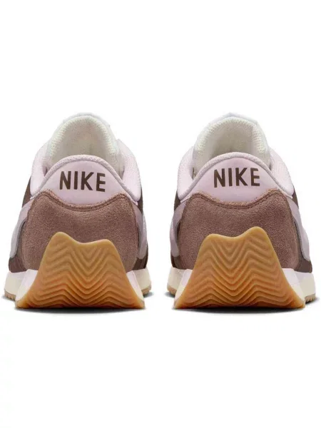 Tenisky Nike hnedá