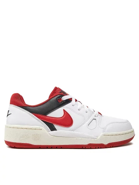 Ilgaauliai batai Nike balta