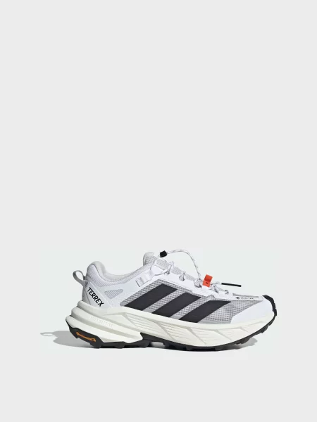 Кроссовки Adidas Terrex белые