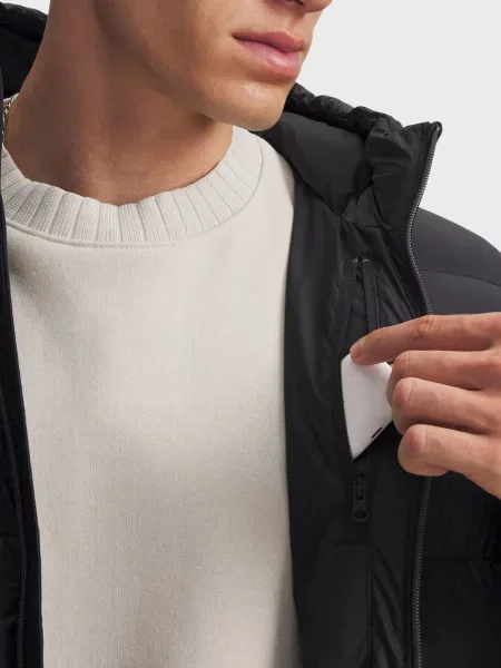 Куртка Under Armour черная