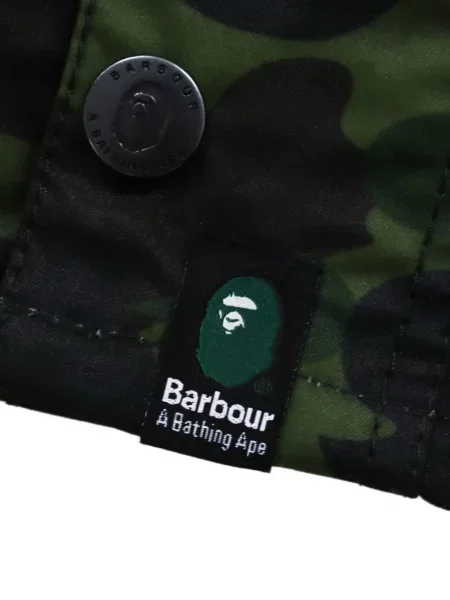 Geacă A Bathing Ape® cu glugă cu model camuflaj verde