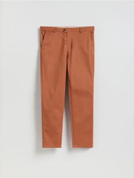 Reserved Chino nohavice slim fit karmínová