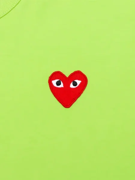 Marškinėliai Comme Des Garçons Play su širdelėmis raudona
