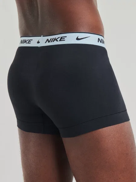 Strečové nohavičky Nike čierna