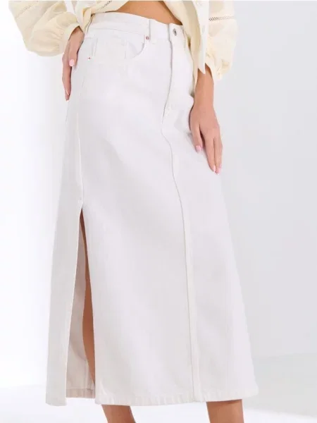 Джинсова спідниця міді білий