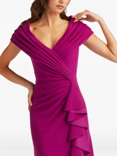 Rochie maxi Tadashi Shoji cu volane drapată de costum violet