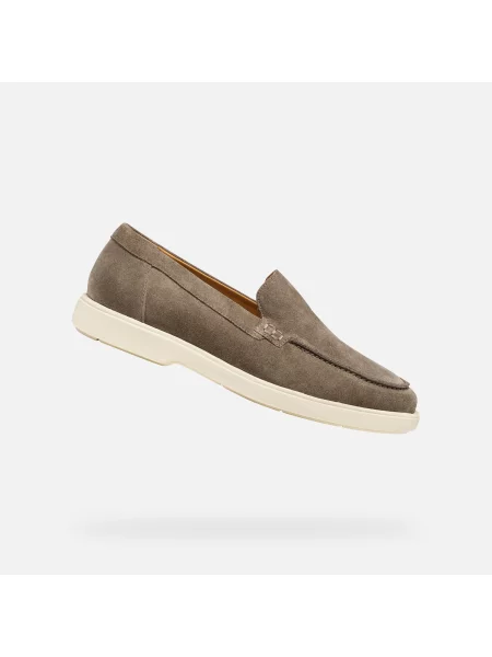 Pantofi loafer Geox din piele bej