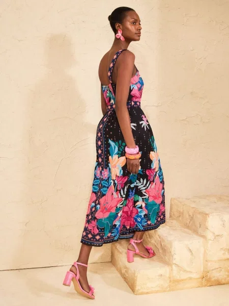 Suknele Love & Roses juoda