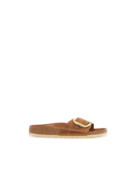 Klapki Birkenstock skórzane na sprzączkę na płaskim obcasie brązowe