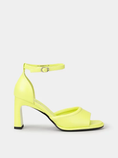 Braska Босоніжки Поліуретан жовтий