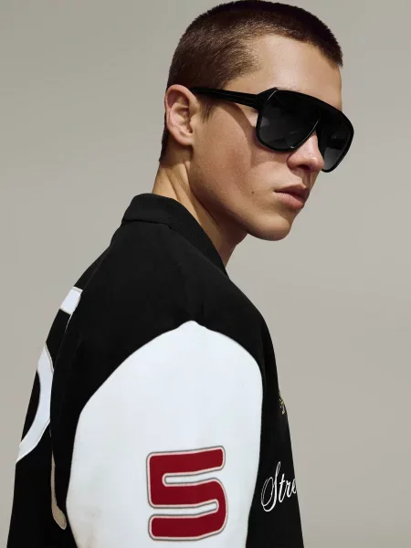 Bershka Sončna očala črna