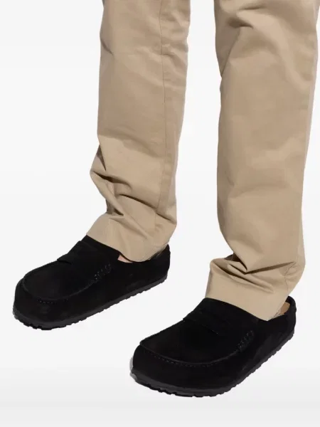 Papuci tip mules Birkenstock din piele de căprioară negru
