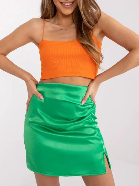 Fusta mini Fashionhunters cu crăpătură verde