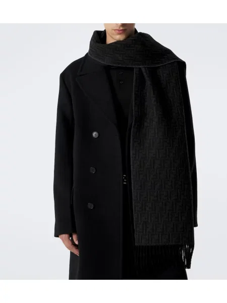 Fular Fendi de lână negru