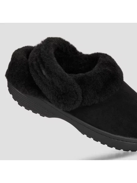 Klasične papuče Crocs od brušene kože crna