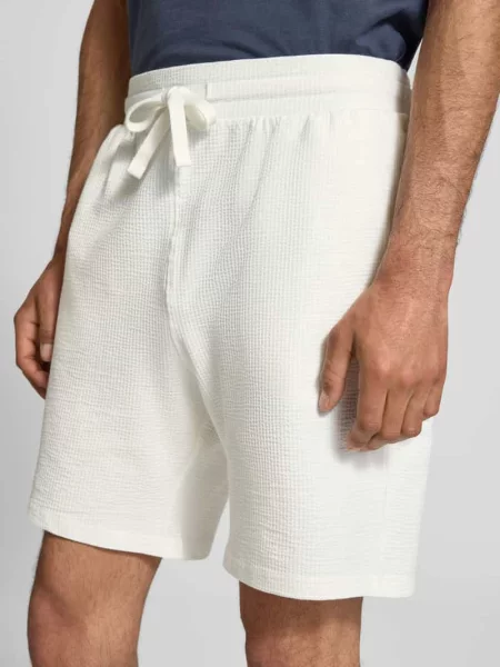 Szorty dresowe o kroju loose fit z mieszanka bawełny model KIAN' Only & Sons białe