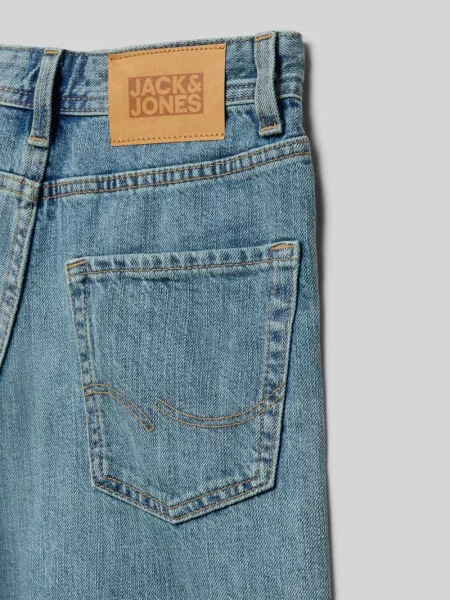 Szorty o kroju straight fit z naszywką z logo model Tony' Jack & Jones