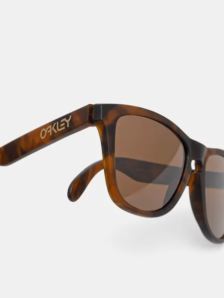 Солнцезащитные очки Oakley