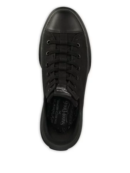 Sneakerși Skechers cu șireturi din dantelă negru