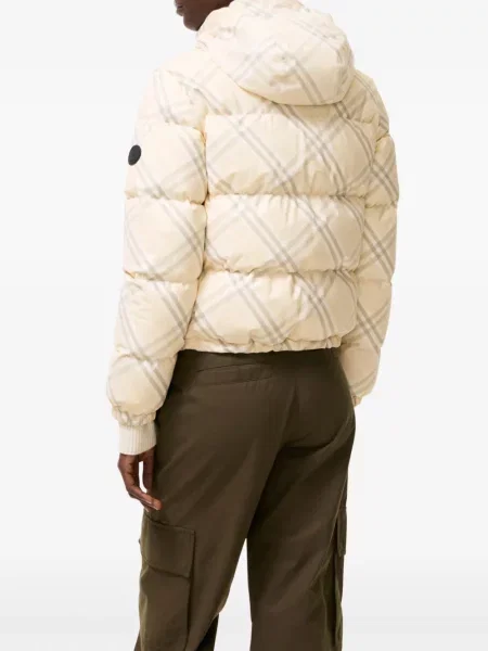 Geacă cu puf Burberry în carouri
