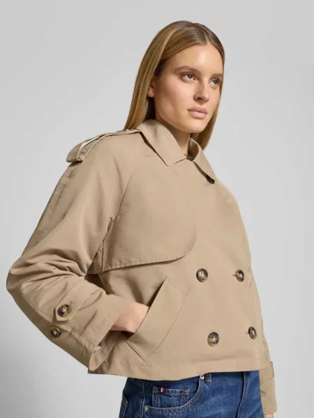 Trencz o kroju boxy fit z dwurzędowym zapięciem na model CHLOE' Vero Moda