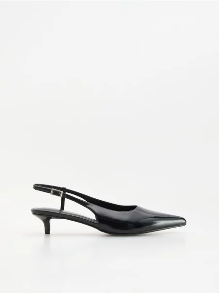 Reserved Pantofi cu călcâi descoperit negru